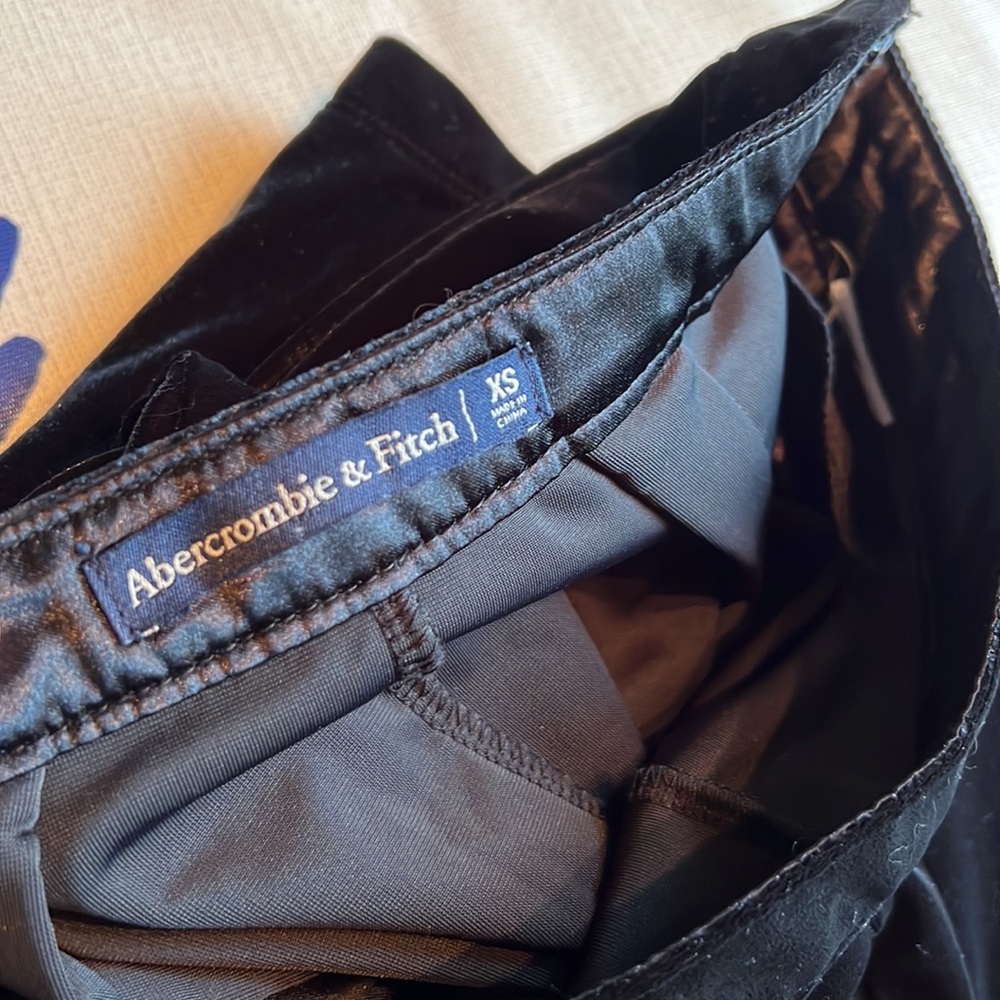 Abercrombie & Fitch velvet culottes